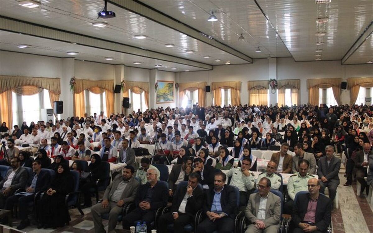 همایش یاریگران زندگی در ساری