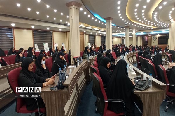 اختتامیه دوازدهمین دوره جشنواره نوجوان سالم ویژه دختران دانش‌آموز در قم