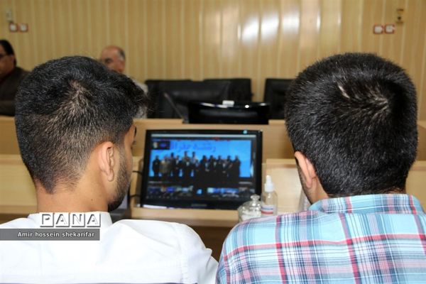 تجلیل از مدال‌آوران المپیاد‌های علمی و ادبی استان یزد در سال ۱۴۰۱