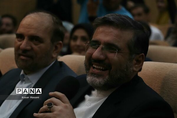 اختتامیه دومین جشنواره دوسالانه قصه گویی نهال امید