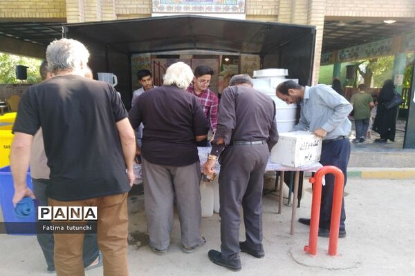 پیوند آسمانی در جوار شهدای گمنام شیراز به مناسبت سالگرد ازدواج حضرت علی(ع) وحضرت فاطمه(س)