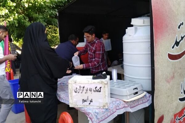 پیوند آسمانی در جوار شهدای گمنام شیراز به مناسبت سالگرد ازدواج حضرت علی(ع) وحضرت فاطمه(س)