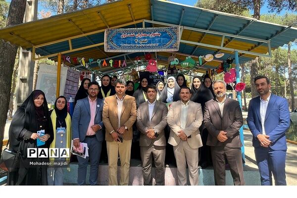 تقدیر از معلمان برتر خشت اولی شهرستان‌های استان تهران دراردوگاه استانی شهید محمد منتظری شهریار
