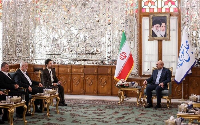 عزت در سایه مقاومت شکل می‌گیرد