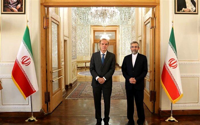 گفت‌وگوهای مورا و باقری به تحولات مثبت منجر شده است