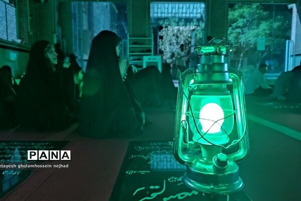 یادبود شهید‌محمد قنبری در گلزارشهدای شهرستان‌ قرچک