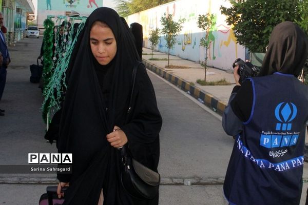 اعزام دانش‌آموزان دختر زیارت اولی  استان بوشهر به مشهد مقدس -۲