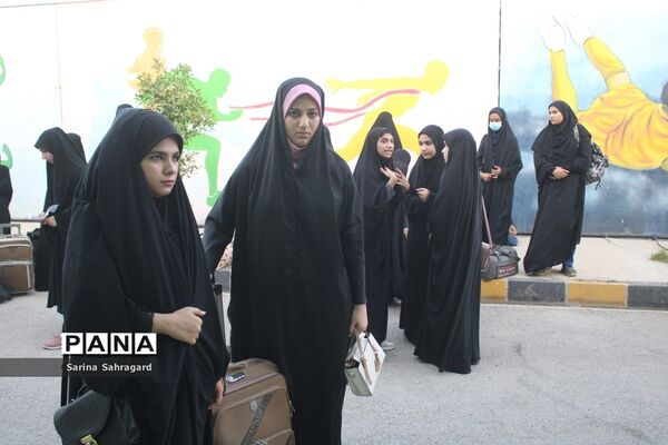 اعزام دانش‌آموزان دختر زیارت اولی  استان بوشهر به مشهد مقدس -۲