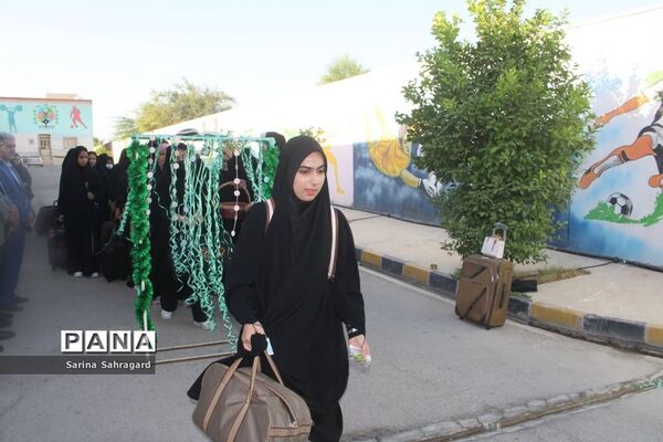 اعزام دانش‌آموزان دختر زیارت اولی  استان بوشهر به مشهد مقدس -۲