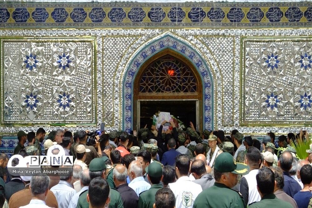 مراسم تشییع و خاکسپاری پیکر شهید مدافع امنیت علی محمودی در شهرستان پیشوا