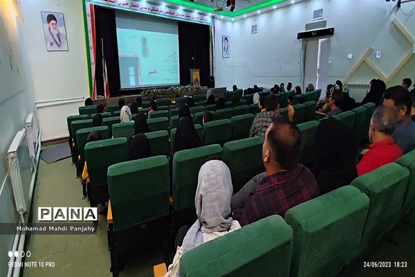 افتتاحیه کلاس‌های اوقات فراغت کانون فرهنگی و تربیتی لقمان در کاشمر