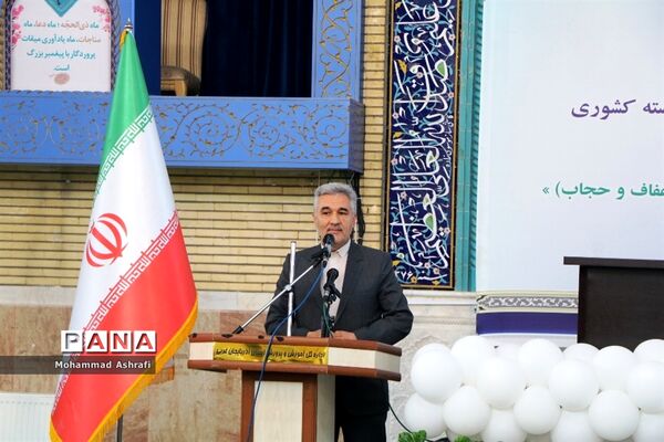 همایش 5 هزار نفری فرهنگیان با رویکرد جهاد تبیین در ارومیه
