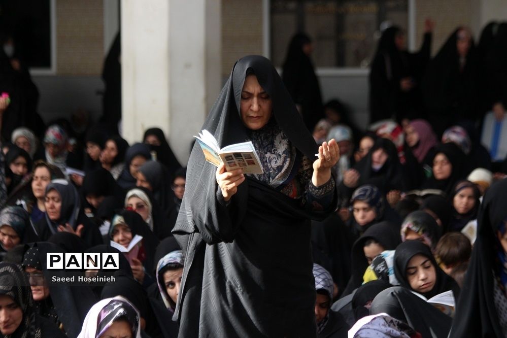 طنین دعای پرفیض عرفه از سیما