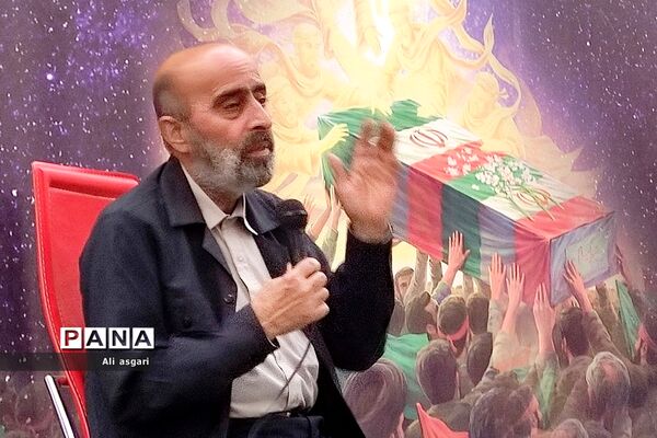 مراسم شبی با شهدا در حاشیه برگزاری مسابقات ورزشی قطب شش سمپاد
