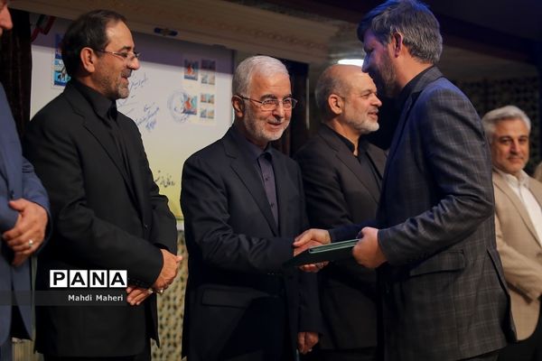 حضور وزیر کشور و فرماندهی نیروی انتظامی در ستاد مبارزه با مواد مخدر