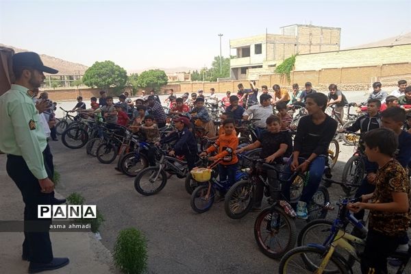 برگزاری همایش بزرگ دوچرخه‌سواری در شهرستان بن