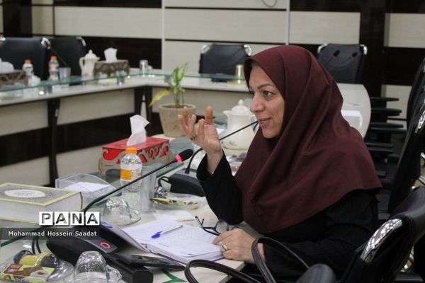جلسه هم‌اندیشی توسعه و تجهیز هنرستان‌های استان بوشهر