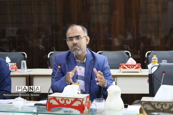 جلسه هم‌اندیشی توسعه و تجهیز هنرستان‌های استان بوشهر