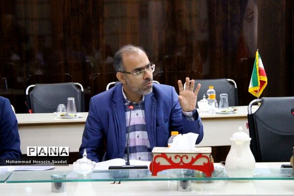 جلسه هم‌اندیشی توسعه و تجهیز هنرستان‌های استان بوشهر
