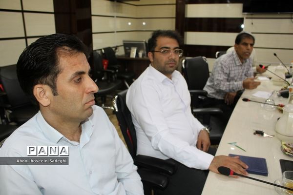 نشست مدیرکل آموزش و پرورش استان بوشهر با حوزه معاون پرورشی و فرهنگی