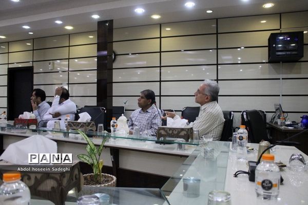 نشست مدیرکل آموزش و پرورش استان بوشهر با حوزه معاون پرورشی و فرهنگی