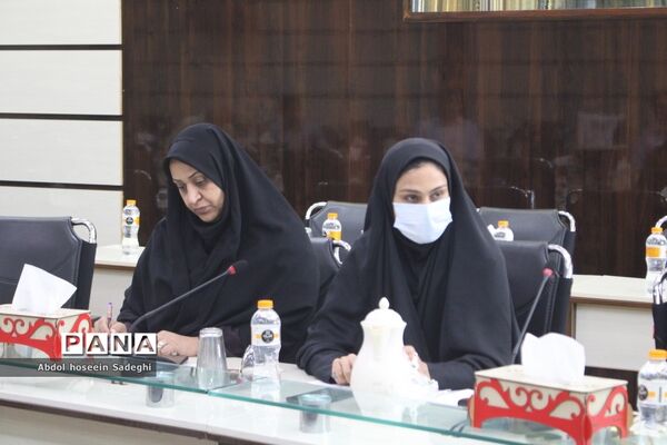 نشست مدیرکل آموزش و پرورش استان بوشهر با حوزه معاون پرورشی و فرهنگی