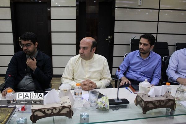 نشست مدیرکل آموزش و پرورش استان بوشهر با حوزه معاون پرورشی و فرهنگی