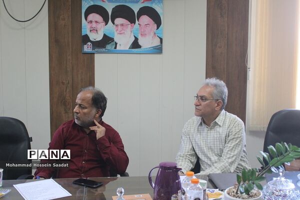 جلسه تدوین اطلس آسیب‌های اجتماعی معاونت پرورشی و فرهنگی اداره‌کل آموزش و پرورش استان بوشهر