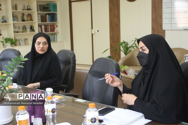 جلسه تدوین اطلس آسیب‌های اجتماعی معاونت پرورشی و فرهنگی اداره‌کل آموزش و پرورش استان بوشهر