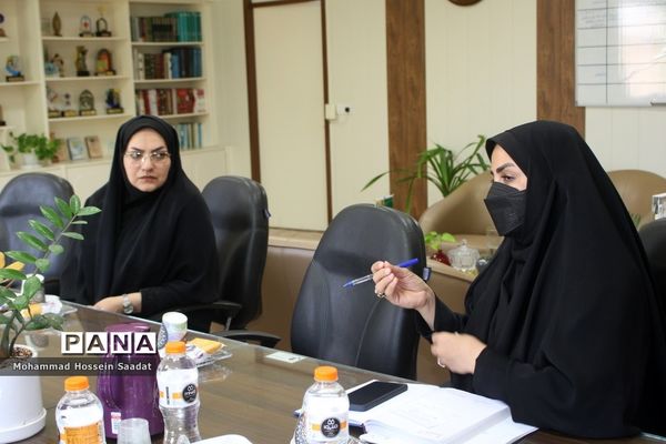 جلسه تدوین اطلس آسیب‌های اجتماعی معاونت پرورشی و فرهنگی اداره‌کل آموزش و پرورش استان بوشهر