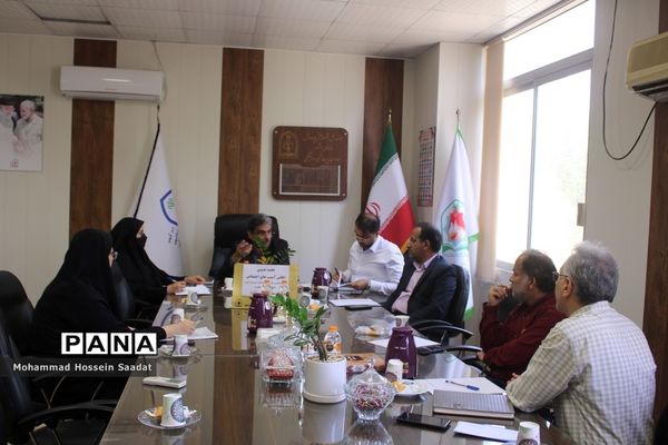 جلسه تدوین اطلس آسیب‌های اجتماعی معاونت پرورشی و فرهنگی اداره‌کل آموزش و پرورش استان بوشهر
