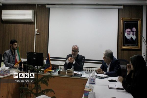 دیدار خبرنگاران پانا با مدیرکل آموزش و پرورش استان مرکزی