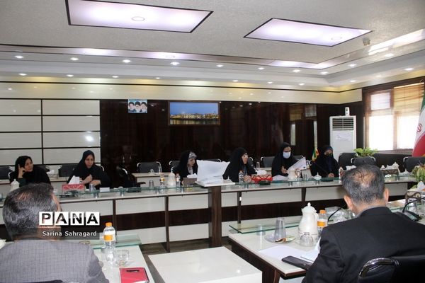 جلسه ستاد صیانت و کمیته عفاف و حجاب آموزش و پرورش استان بوشهر