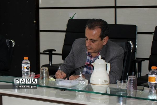 جلسه ستاد صیانت و کمیته عفاف و حجاب آموزش و پرورش استان بوشهر