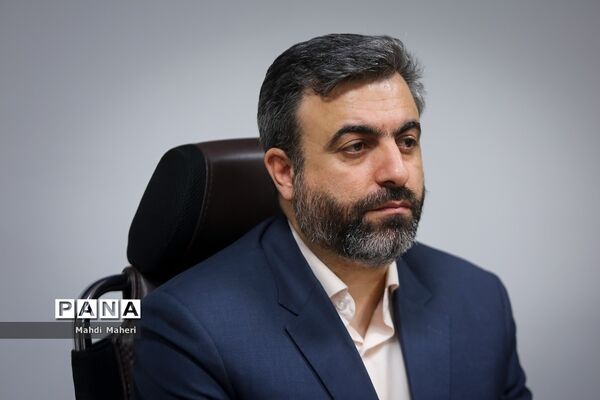 نشست خبری رئیس ستاد مرکزی ثبت‌نام دانش‌آموزان با اصحاب رسانه