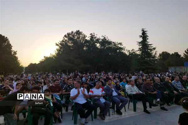 همایش پیاده‌روی دانش‌آموزان اصفهانی به‌مناسبت فر‌ارسیدن عید قربان