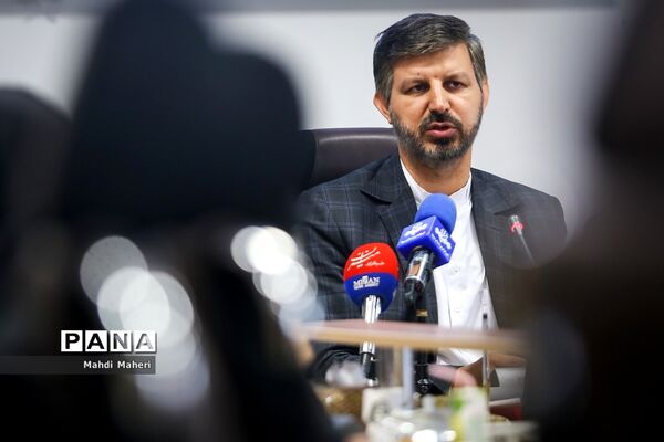 نشست خبری معاون پرورشی و فرهنگی وزیر آموزش و پرورش