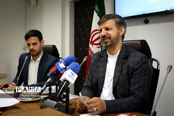 نشست خبری معاون پرورشی و فرهنگی وزیر آموزش و پرورش