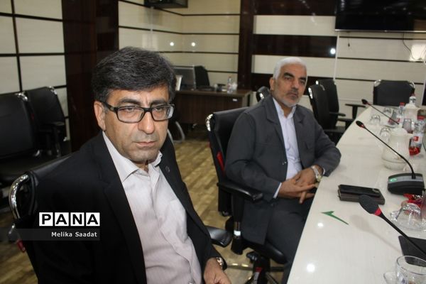 جلسه کار گروه طرح ملی نماد در بوشهر