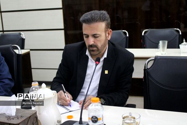 جلسه کار گروه طرح ملی نماد در بوشهر