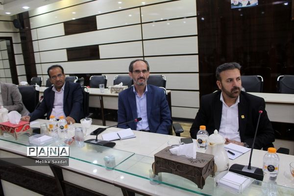 جلسه کار گروه طرح ملی نماد در بوشهر