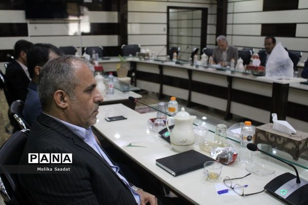 جلسه کار گروه طرح ملی نماد در بوشهر