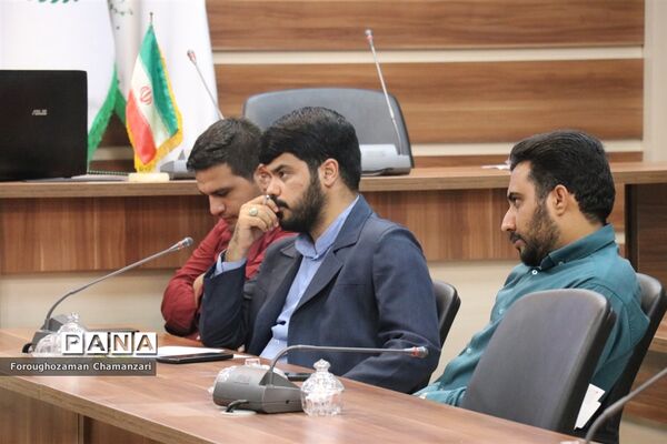 نشست هم‌اندیشی سازمان دانش‌آموزی خراسان‌رضوی با استان فارس