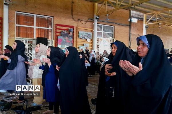 برگزاری دعای عرفه در گلزار شهدای ملارد