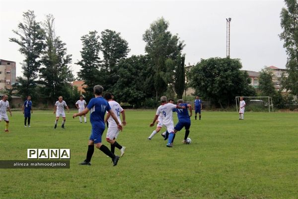 مسابقات فوتبال پیشکسوتان در گلوگاه