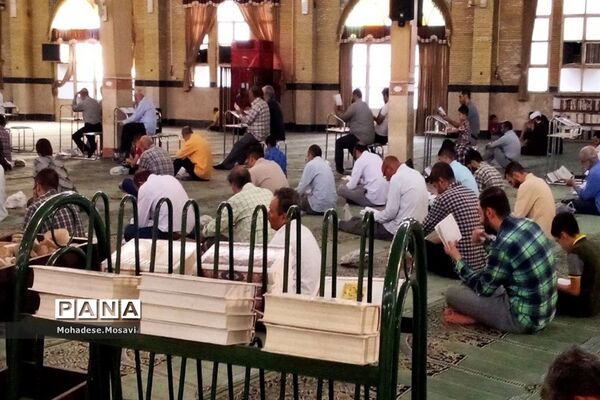 برگزاری دعای عرفه در مصلی امام خمینی(ره) پاکدشت