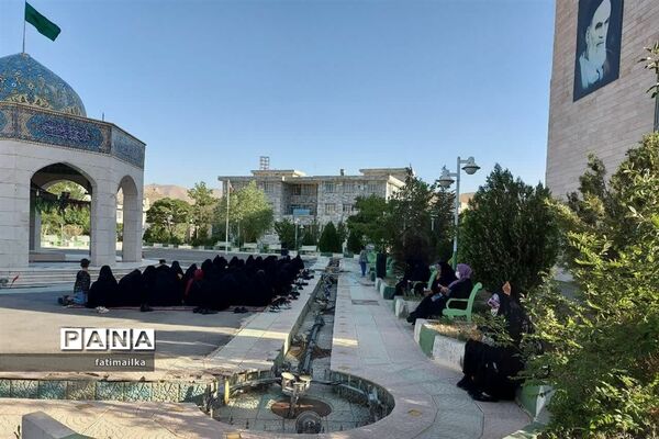 برگزاری مراسم دعای عرفه در دانشگاه آزاد اسلامی شهرستان فیروزکوه