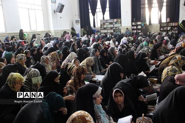 مراسم معنوی دعای عرفه درشهرستان اسلامشهر