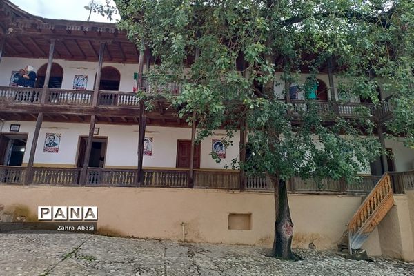 موزه مردم شناسی و کارگاه گلیم و جاجیم بافی شهر الاشت استان مازندران