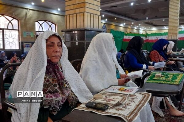 برگزاری مراسم دعای عرفه در مصلی صاحب‌الزمان شهرستان بهارستان